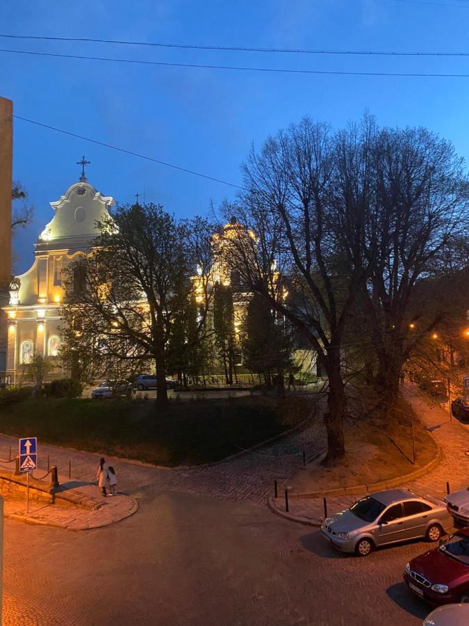 на проспекті шевченка
